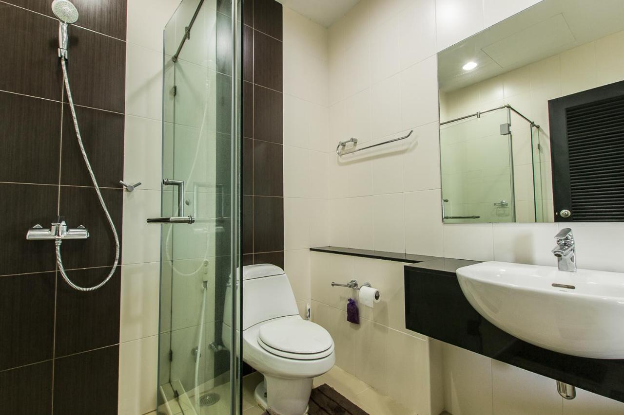 Veloche 2 Bedroom Apartment With Seaview Karon Exterior foto